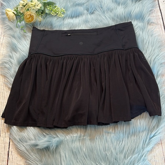 Athleta A-Game Mesh Black Skort 13.5” sz M - Picture 6 of 9
